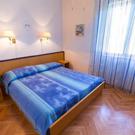 Helena, Mali Lošinj